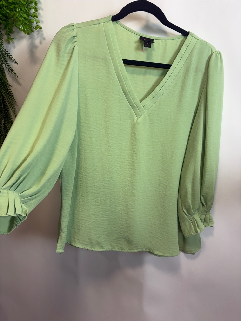 Worthington Light Green V-Neck Puff Sleeve Blouse
